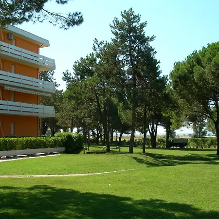 Ferienhaus Fuer 6 Personen Ca 45 Qm In Bibione, Adriakueste Italien Und Umgebung - B62824 Bibione